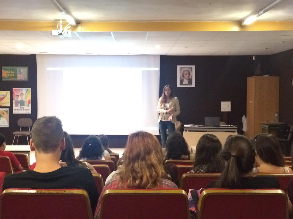 LSCFPalma's tweet photo. Charla de Maribel Trujillo de Amadip Esment para los alumnos de TAPSD @amadipesment #amadip #discapacidad #lasalle http://t.co/PYGPZV0iK1