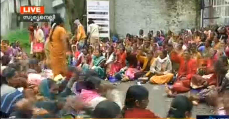 manoramaonline's tweet image. Suryanelli Harrison plantation stir enters day 9 | goo.gl/8FtDER #Kerala #protestforhike