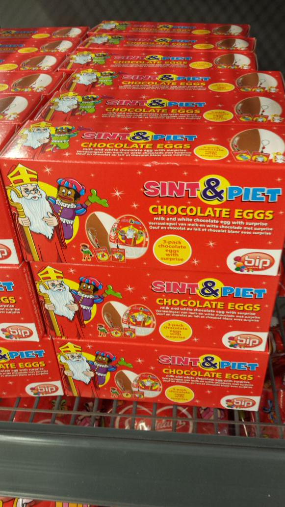 Daar wordt ik vrolijk van sinterkkaasassortiment in de winkel zetten #spar #kinderfeest !!