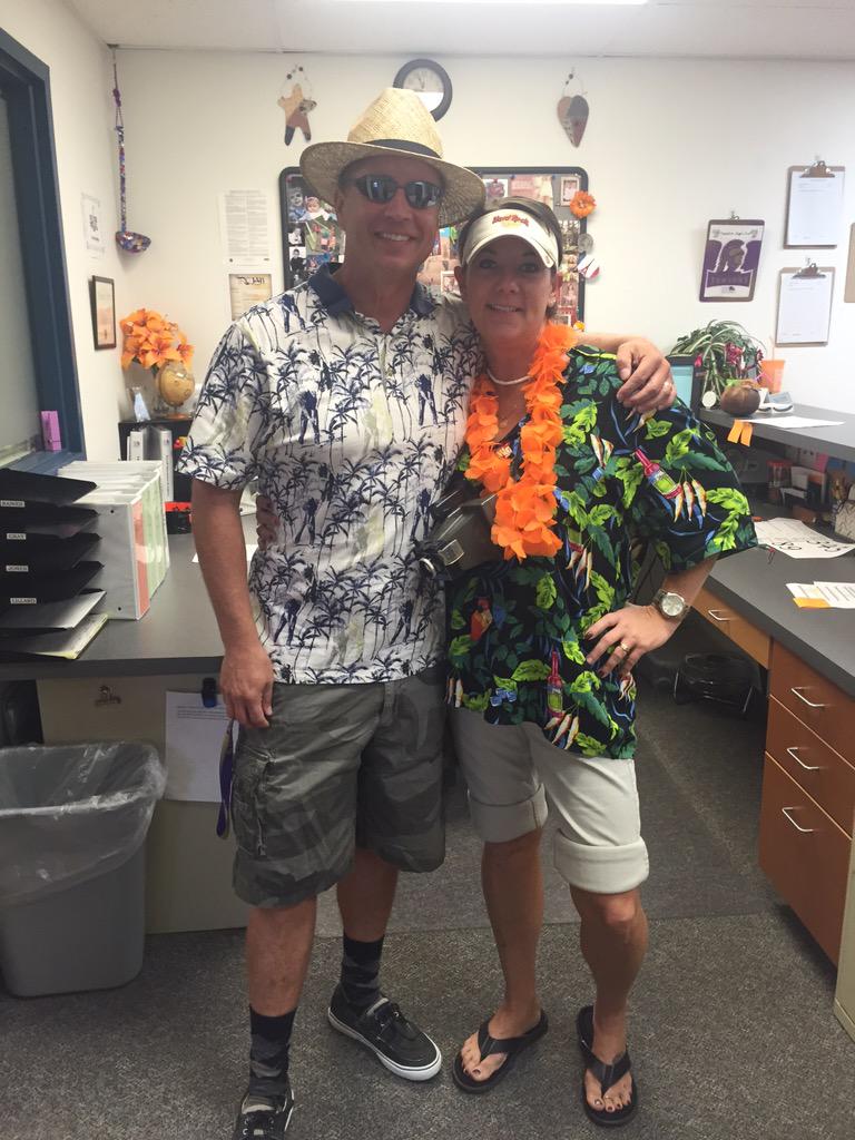 Tacky Tourist Day!
Tweet me your pics.
#spiritweek
#schoolspirit
#WEARETROY
<a href="/Linc_R3/">Lincoln County R-III School District</a>