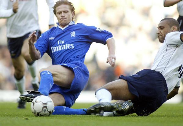 Happy birthday to former Blue Emmanuel Petit, who turns 45 today. 