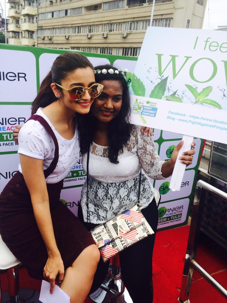 GarnierIndia's tweet photo. Winners having a blast on the #GarnierBandwagon with @aliaa08! RT to join the #FightAgainstPimples! http://t.co/MVhi76EyWh