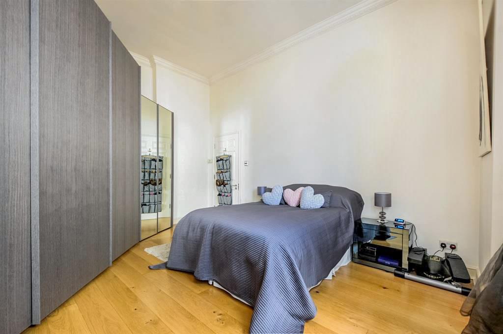 RT <a href="/BarnardMar/">Barnard Marcus</a> Here is a little home, that doesn't hold back on luxury.
zoopla.co.uk/for-sale/detai…
#TinyHouseTuseday