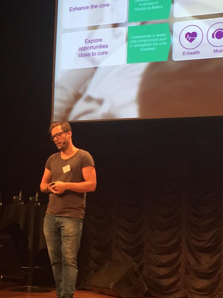 KrohnIrene's tweet photo. TeliaSoneras Lars Roth pratar om telekomvärldens utveckling de  närmaste 5-10 åren #Terminstart telecom. http://t.co/sLfJHuCL0M