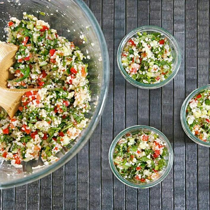 basma_magazine's tweet photo. Inspiration zur Mittagspause: Couscous Salat von @sallystortenwelt 
Was gibt's heute bei euch? 
#basmamagazine #basma http://t.co/DH1S8zVtrO