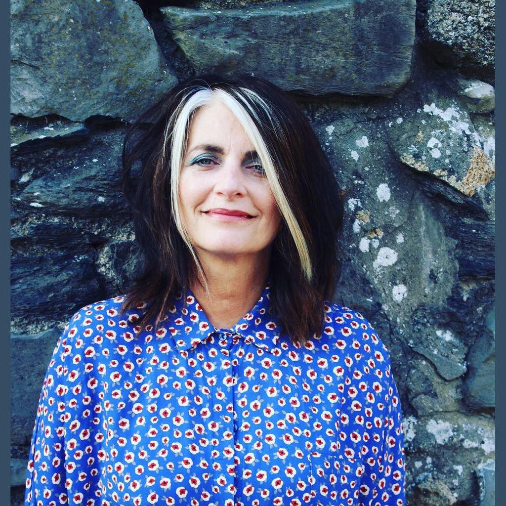 cathyocstylist's tweet photo. Still time for a little summer print.... @fee_26 #lafeemaraboutee #print #blouses http://t.co/LZOQWFDS0W