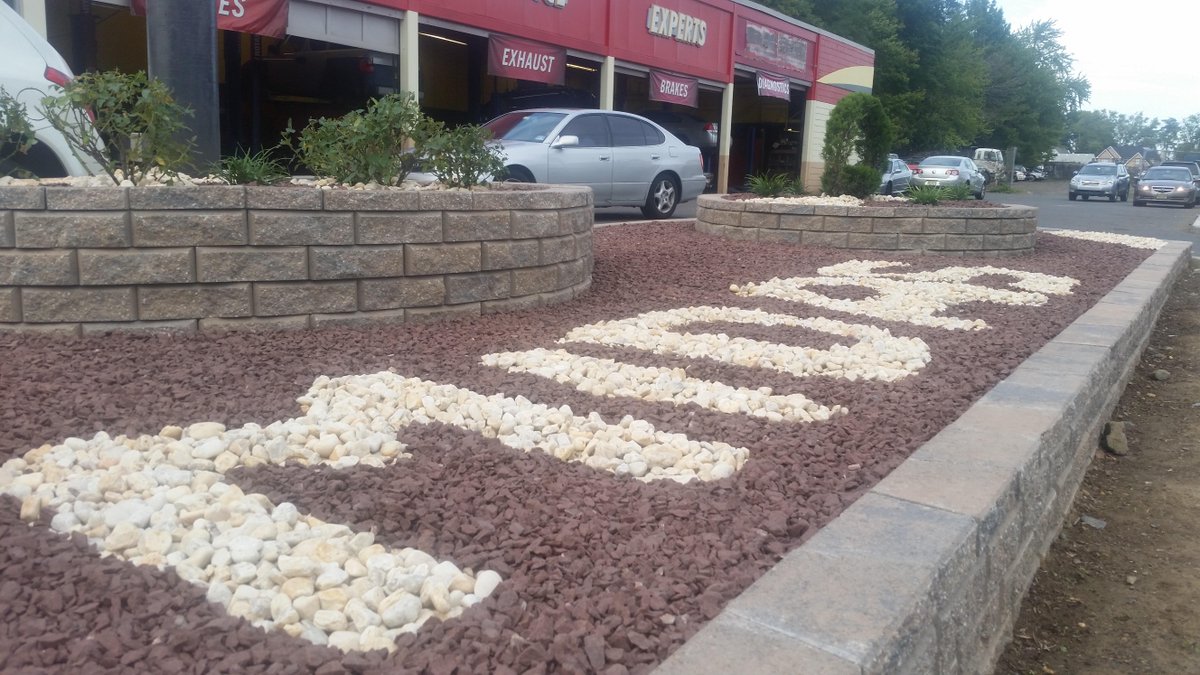 MidasEB's tweet image. Now we made it easy for aliens to find us from up above .