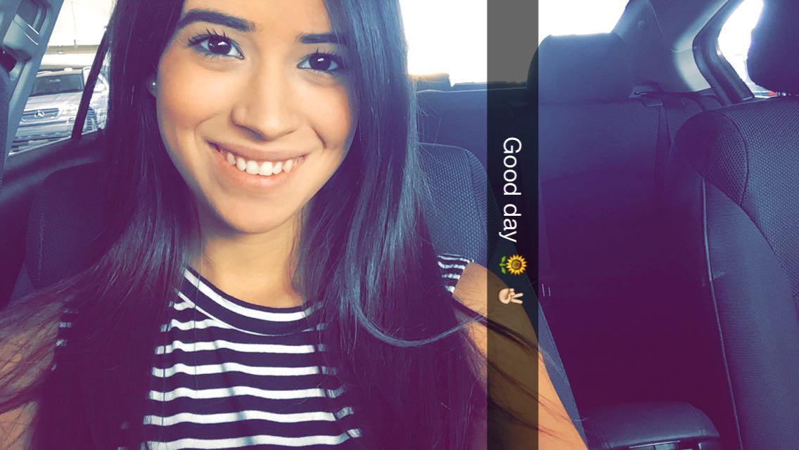 JessJessBrito's tweet photo. 🌻✌️ http://t.co/R3BlMv2NQm