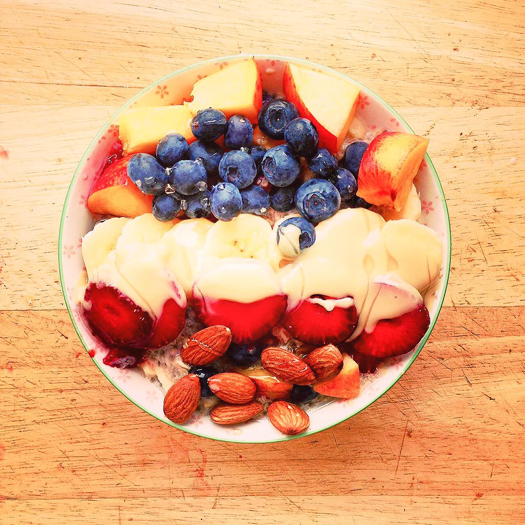 minibe_11's tweet photo. Hummer,serviert mit Fritten! #läuft @Revolverheld #startyourdayright @womenshealth_de @HeaIthyFood #veggie #enjoy http://t.co/B1RfyhYVTh
