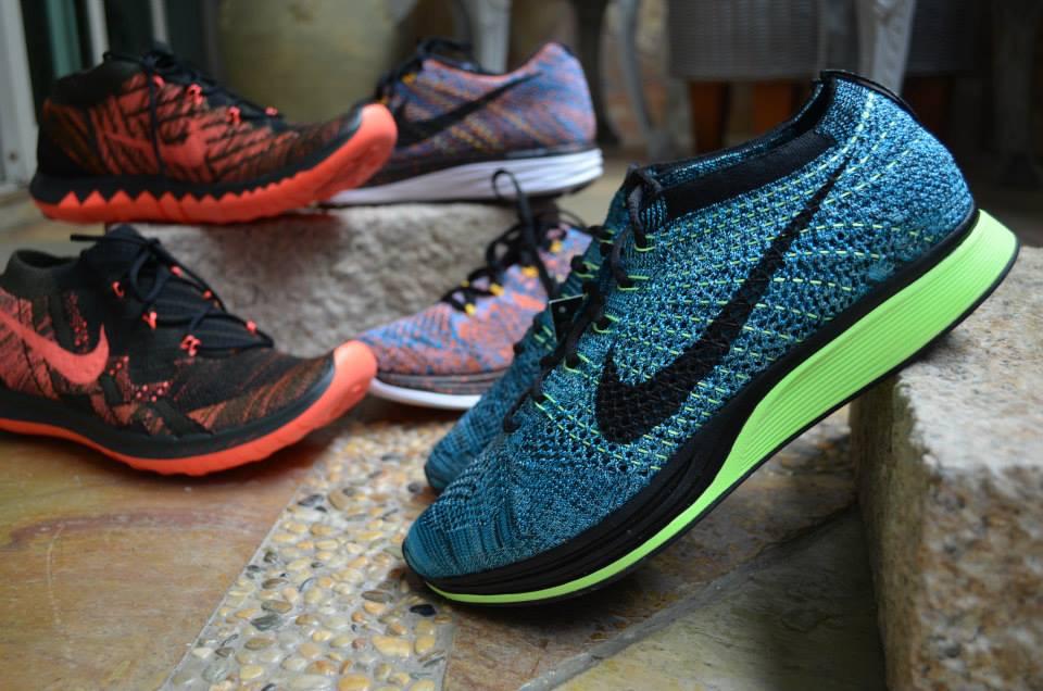 serisyarianie's tweet image. When the siblings decide to add another shoe to the collection. 😌🙌  #TeamNike #TeamFlyknit