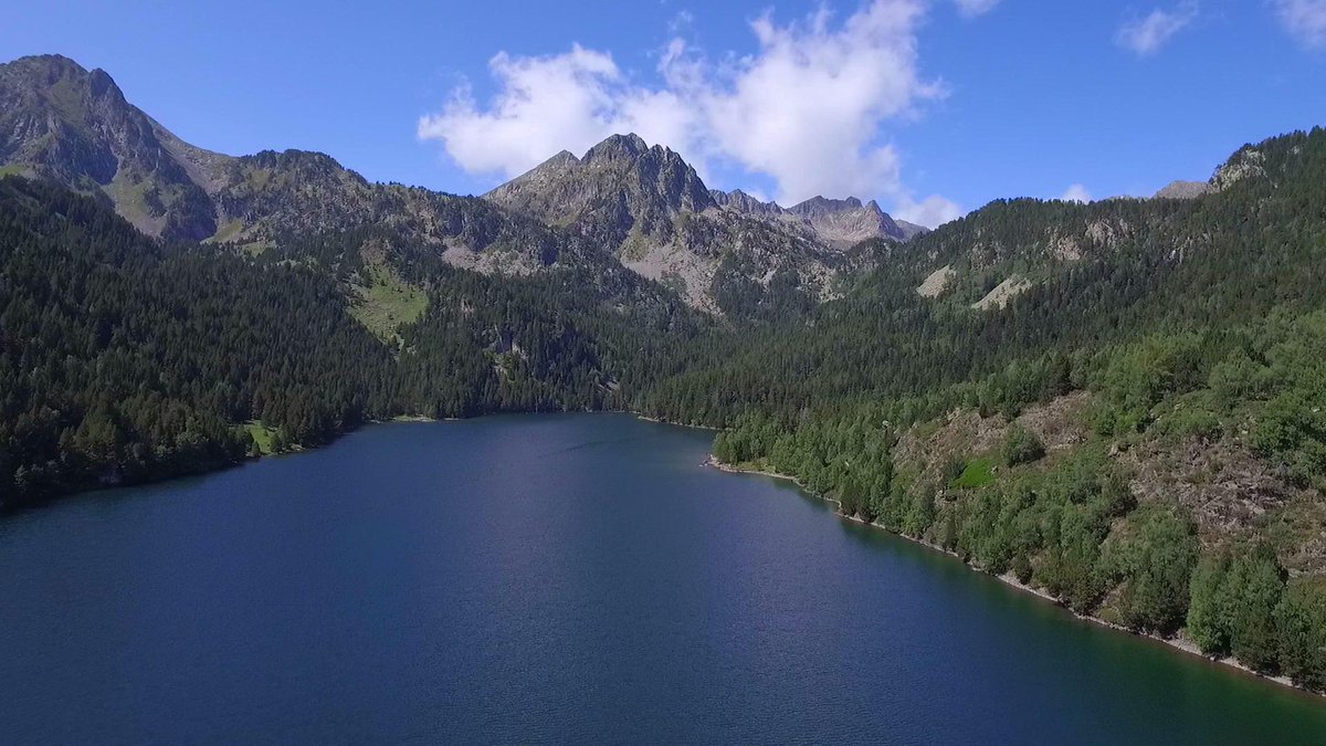 3CatInfoelTemps's tweet photo. VOLEU ANAR A FER UNA VISITA GUIADA AL Parc Nacional d'Aigüestortes i Estany de St. Maurici?
SEGUIU-NOS I REPIULEU http://t.co/Iyu7UctSXu