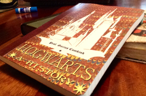 ObscurusBooks's tweet image. Estás deseando comprar tus libros favoritos en el Callejón Diagon. Admítelo.