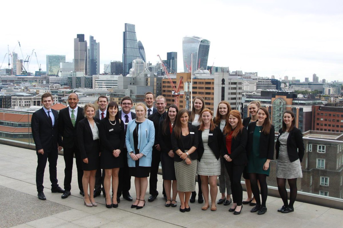 BaxterStorey's tweet image. Here they are, our record-breaking new graduates bit.ly/1QvExYb