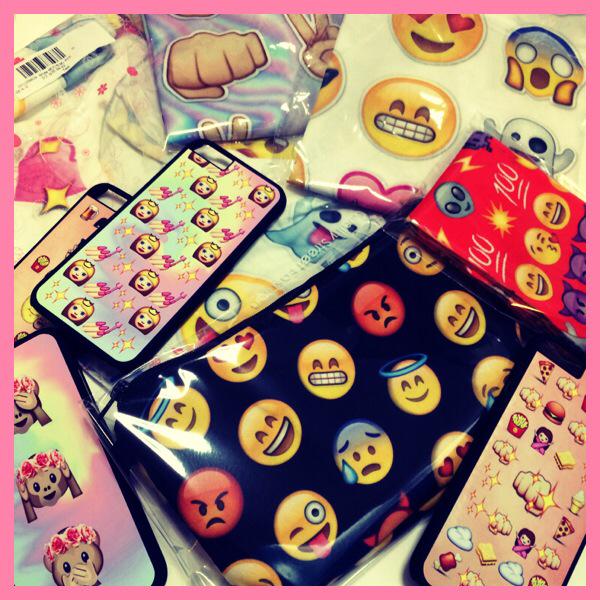 Galaxy Bunny Tren Twitter 絵文字グッズ色々あります 多分 Galaxy Bunny Tren Twitter 絵文字グッズ色々あります 多分