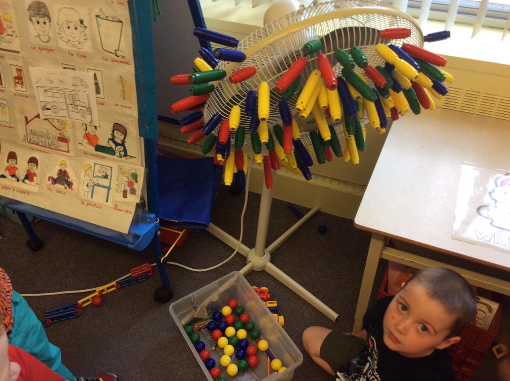 mrsroussy_ESL's tweet image. #Funwithmagnets