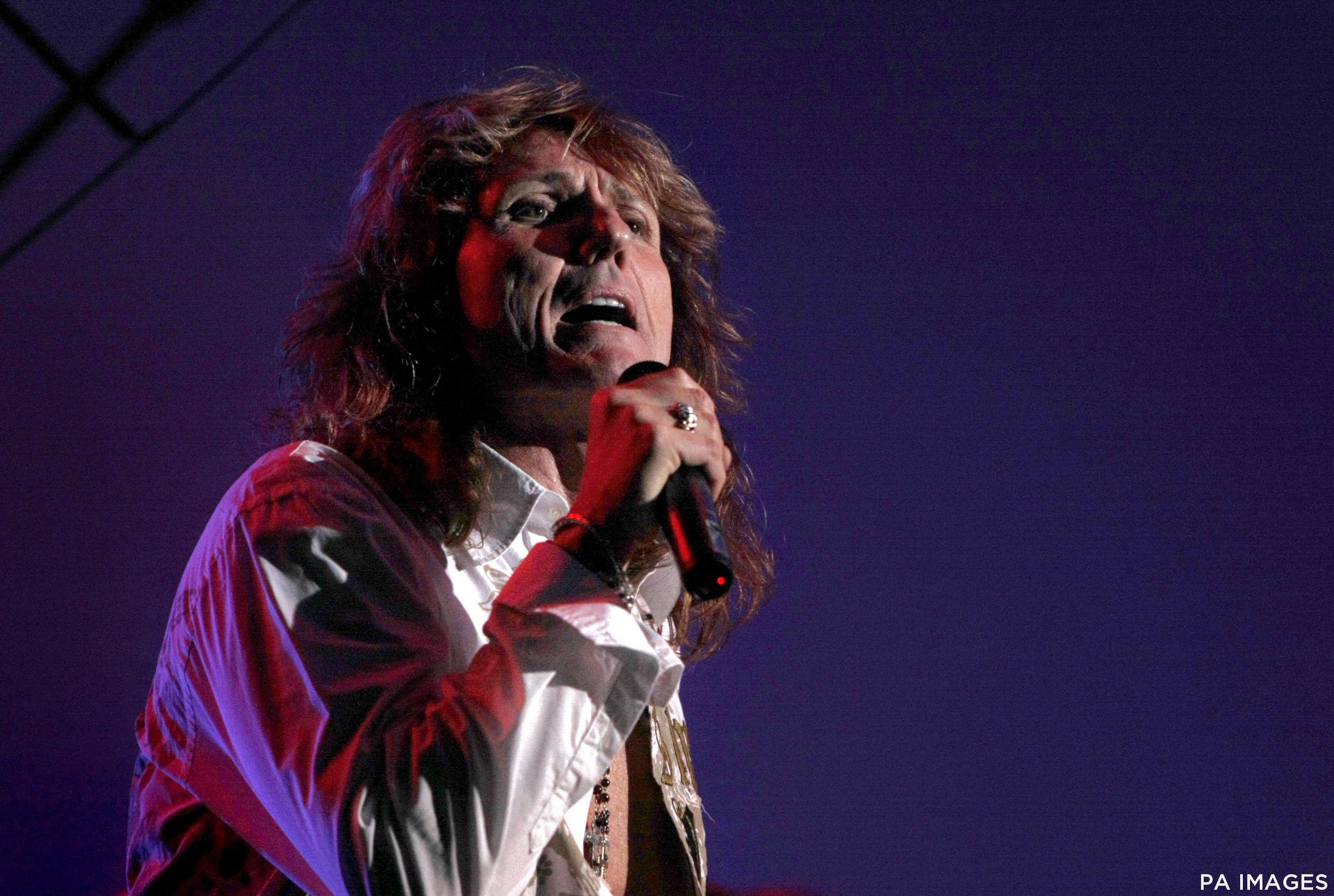 A huge happy 64th birthday to David Coverdale. May your street of dreams be long and not lonely! 