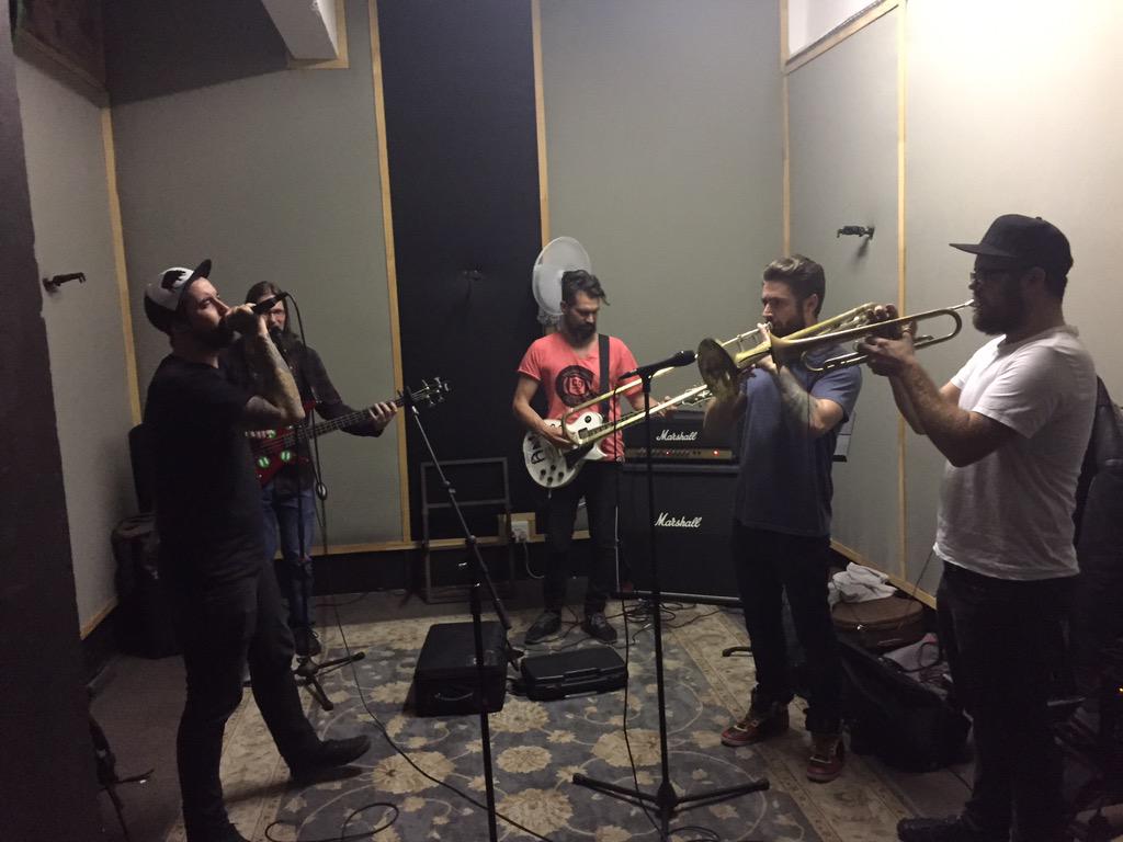 Getting the <a href="/HOGHOGGIDYHOG/">Hog Hoggidy Hog</a> vibe tight... See you at <a href="/RockingTheDaisy/">Rocking the Daisies</a> #PorkRock #ForGeorge