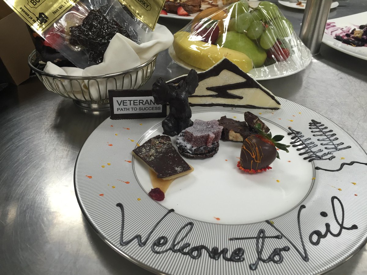 VailVetsProgram's tweet image. A warm, #chocolate #welcome to #Vail for our 16 #VailVets alumni attending Veterans Path Way to Success! #FourSeasons