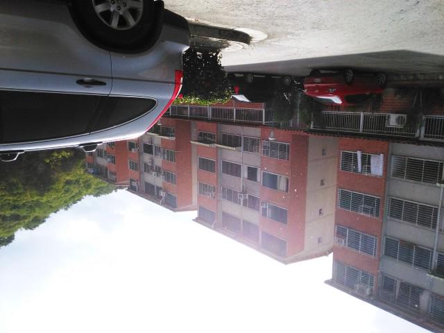 inmosoracar's tweet photo. BONITO APTO EN VENTA. MIRANDA 2H 1B 1PUESTODE ESTACIONAMIENTO
10.000.000
04142301915 http://t.co/dz8YbH5FwC