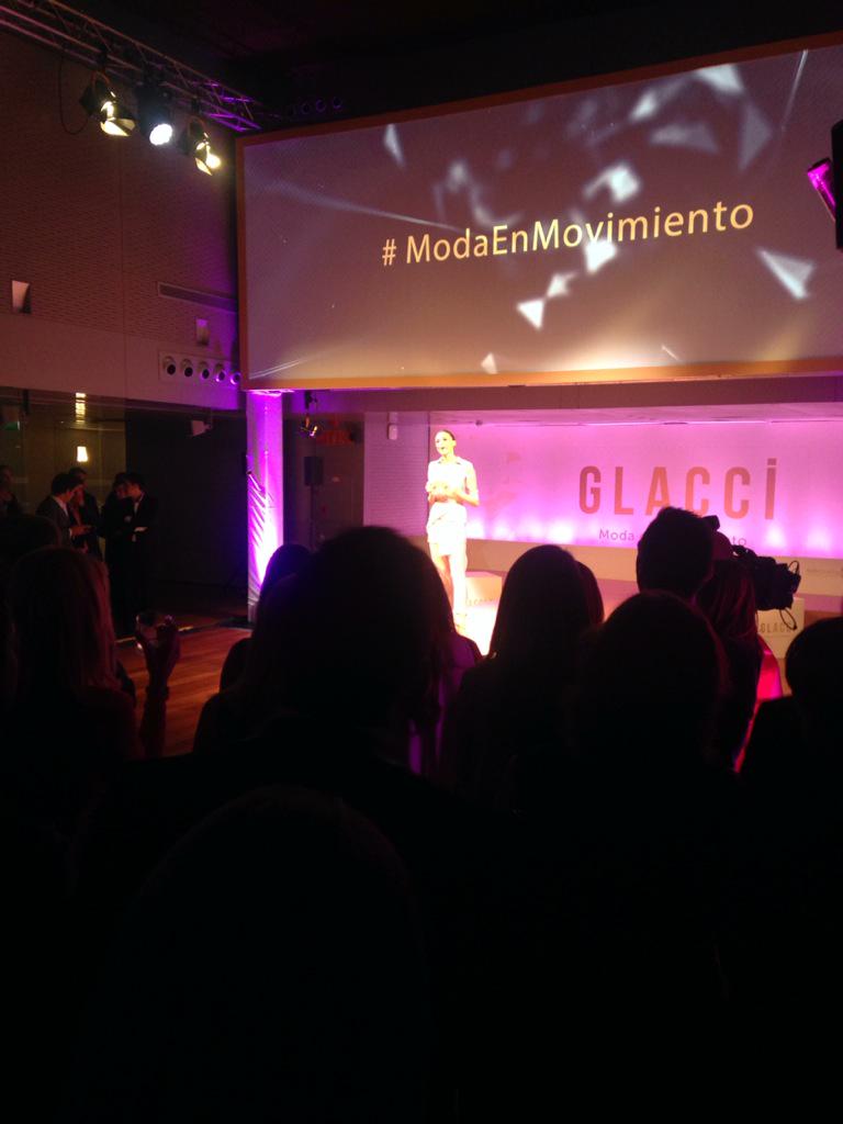 marcarmenmeison's tweet image. Presentando una nueva web TV de #modaenmovimiento con @GlacciTV que llega de la mano de @gruposecuoya