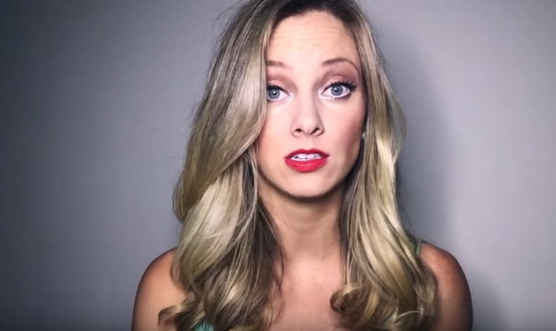 enews's tweet photo. Self-proclaimed comedian Nicole Arbour moves on from "Dear Fat People" to talk about abortion: http://t.co/O0DNcxBZqA http://t.co/VLr6IcZt8B