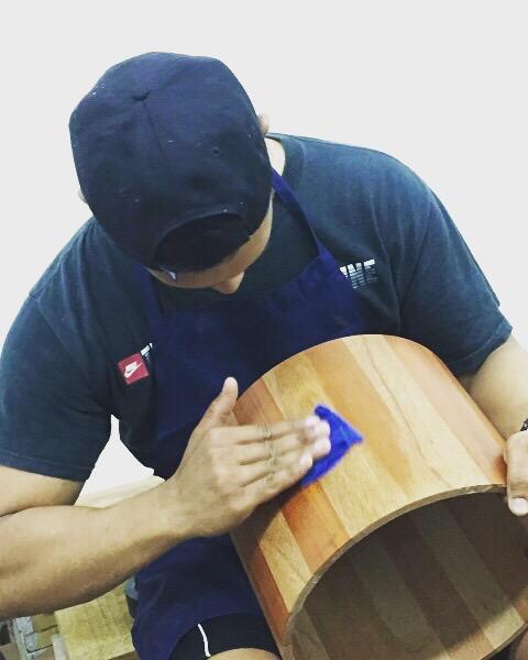 KAW_Drums's tweet photo. Applying a tru oil finish to our mahogany shell. #AttentionToDetail #HandRubbed #CustomDrums http://t.co/AKACs3LsYt