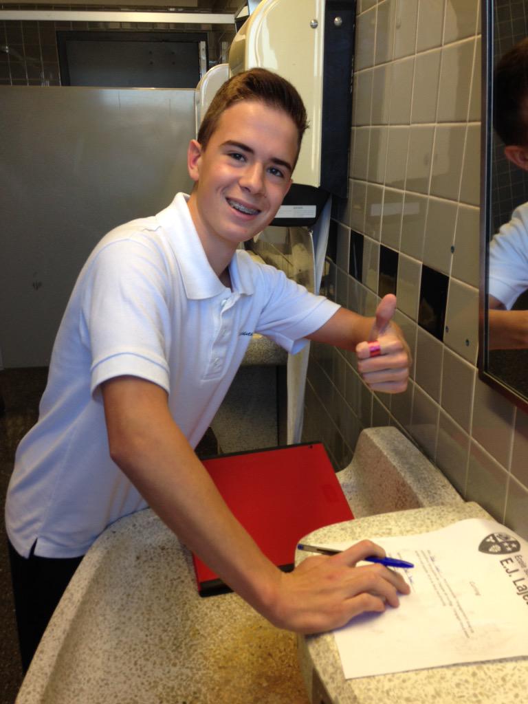lajcurling's tweet photo. Fourth and final signing of the day, top curling prospect at Lajeunesse, Noah Lucier! #RoadToNorthBay http://t.co/cKx4c5kDcb
