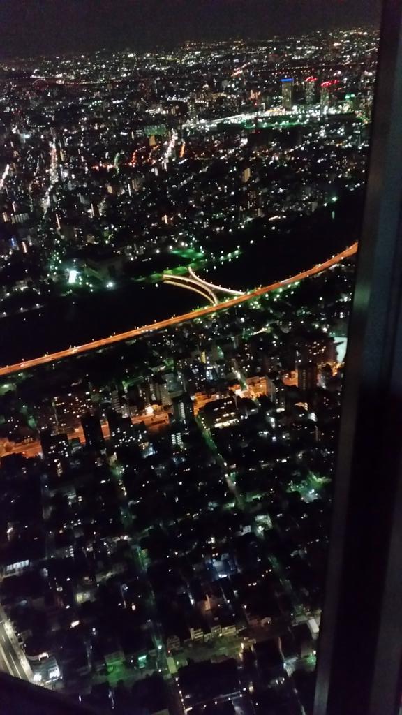 kn7164's tweet photo. スカイツリーの展望台から http://t.co/nlGubFvcL1