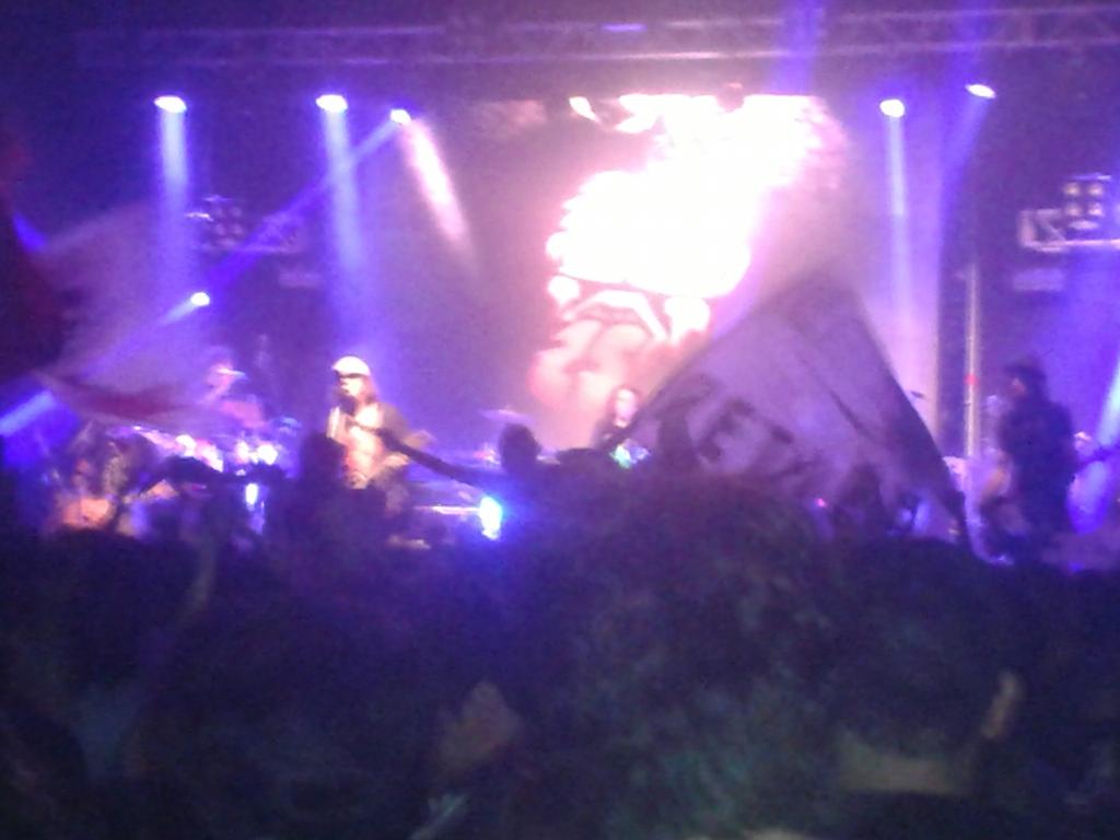 LobosMony's tweet photo. @LA25OFICIAL #diciembre llega ya!! http://t.co/aJ8kUqfDMI