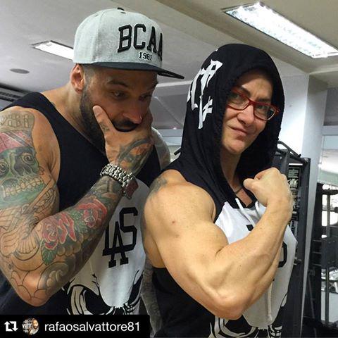 LaSalvattore's tweet photo. #aquiehardcorenutri #semlikes😂😂😂#nutricaodealtonivel #135kg
lasalvattore1981 @rafaosalvattore81 with @repostapp. http://t.co/q7xaJlJXYA