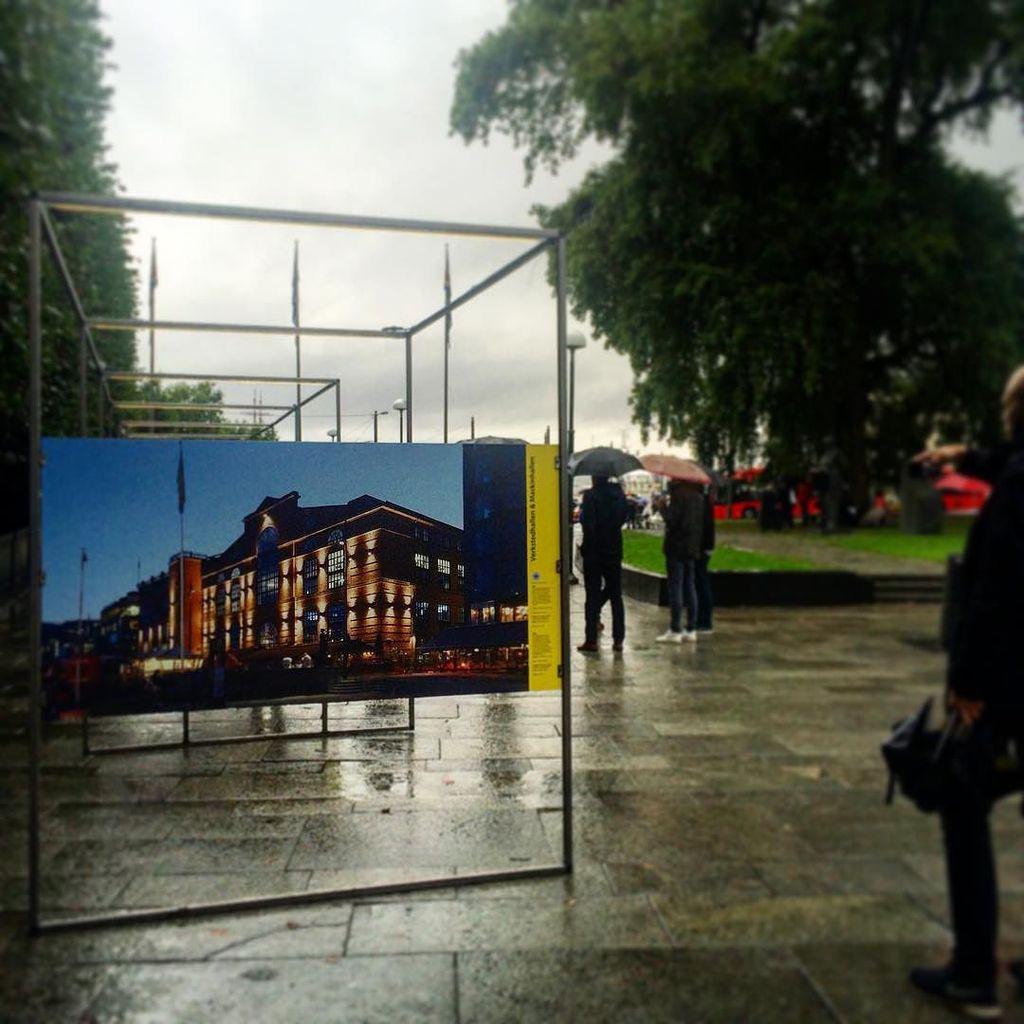 SPACEGROUP_'s tweet image. Luckily the exhibition of #oslobysarkitekturpris is waterproof!

Congrats to the finalist … ift.tt/1KKSuRM