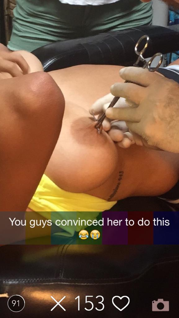 CollegeUnseen's tweet photo. #yeti #yetiapp she did it #fty #UM #Mississippi #OleMiss #HottyToddy #Rebels #FinsUp  #piercing #bigtitties #nipples http://t.co/YX5DtV4R3j