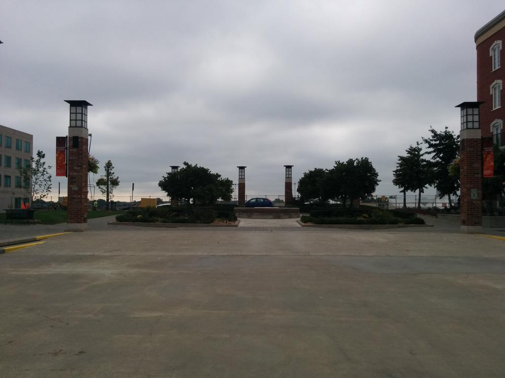 Erinmapleleaf's tweet photo. Harmony square is my favourite scenic spot on campus, the flowers in the summer and the skating in the winter #jn252 http://t.co/R7XsosXdol