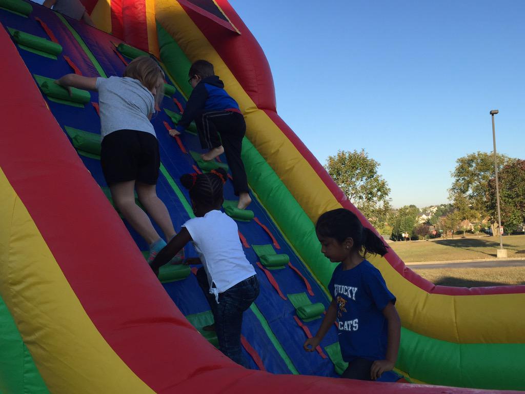NallyNews's tweet photo. KY Kids Day! #VPE http://t.co/sR2kUIrCsT