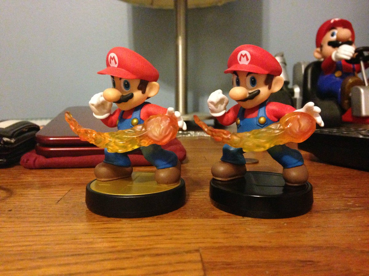 amiibo Alerts on Twitter: "A closer look at the counterfeit amiibo we've been seeing pop around the Via https://t.co/xhCzDidKIx http://t.co/KBRnRlPnXz" Twitter