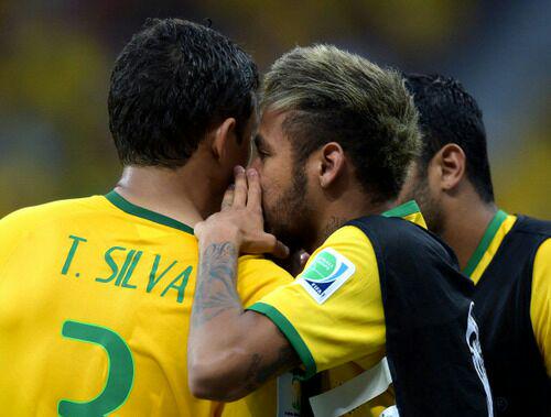 Happy birthday Thiago Silva !!!!  ÍDOLO PARABÉNSSSSSSS  