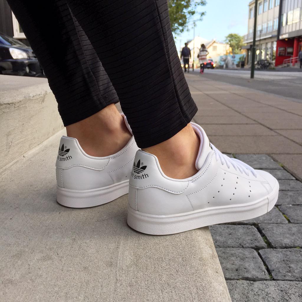 39 1/3 stan smith