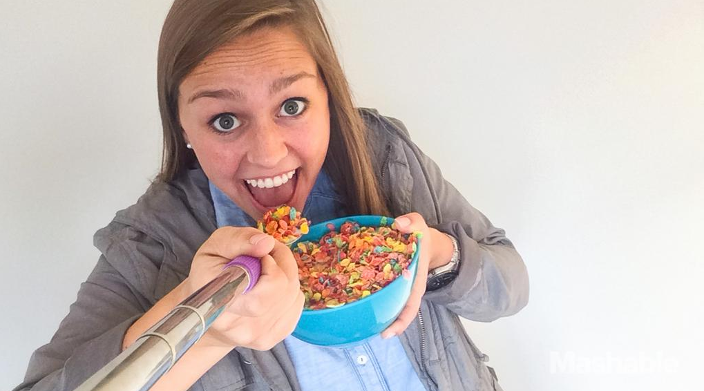 NoahJ456's tweet photo. Apparently a selfie spoon exists. I don't want to live in 2015 anymore. http://t.co/5NqbtHCfYJ