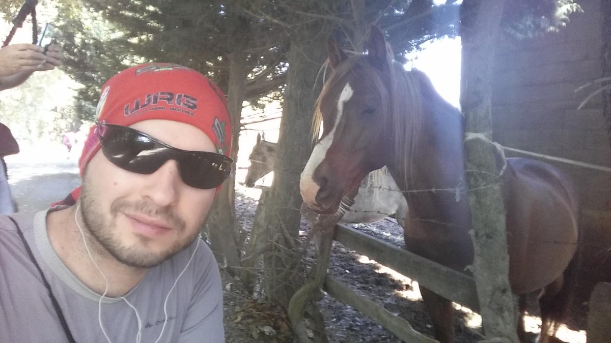 james_slayer's tweet photo. @RealityExperien mi #compizombie ideal haciendo el camino de santiago sin olvidar @SurvivalZombie_ ni @WRG_SZ http://t.co/ydiLxMDNPI