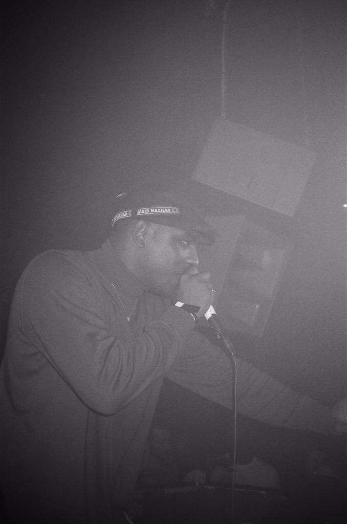 maachewbentley's tweet photo. + BBK + Remy Banks 

#SHUTDOWNtour

#GENIEFILM http://t.co/v9SyGxM1J0