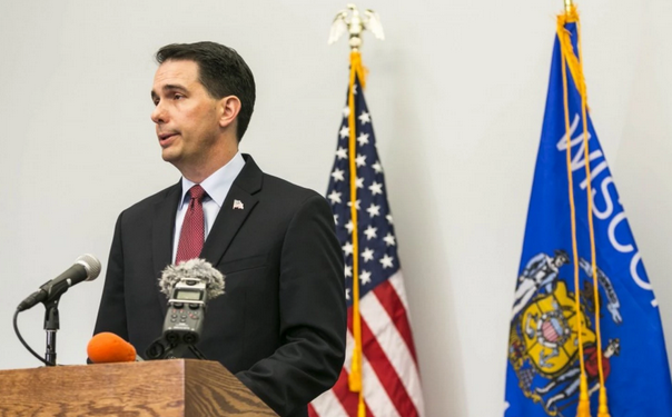 HudsonValleyALF's tweet photo. #ScottWalker your policies are not for #America #NotAMomentToSoon #ByeBye #ScottFree #Union http://t.co/sKoxkZ5NJD http://t.co/wTHt8Duxdp