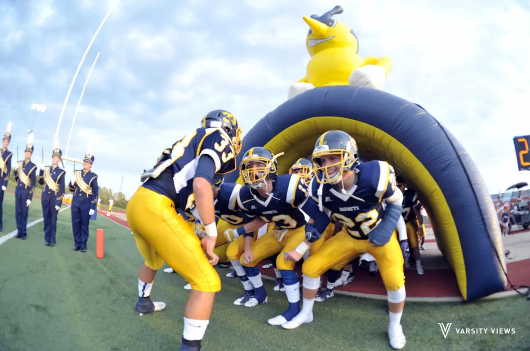 VictoryViewsOH's tweet photo. Great coverage from the Monroe vs Oakwood football game! Check it out here >> http://t.co/fQtxq2kXc8 http://t.co/cSLtqT3WiL