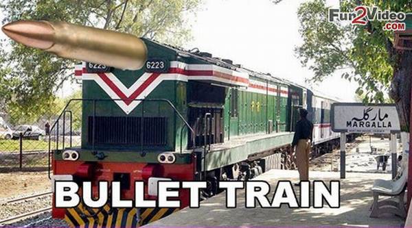 FarhanKVirk's tweet photo. #IfLahoreIsParisThen This is the bullet train showbaz wants to run in Pakistan http://t.co/7ITAJ9aqM0
