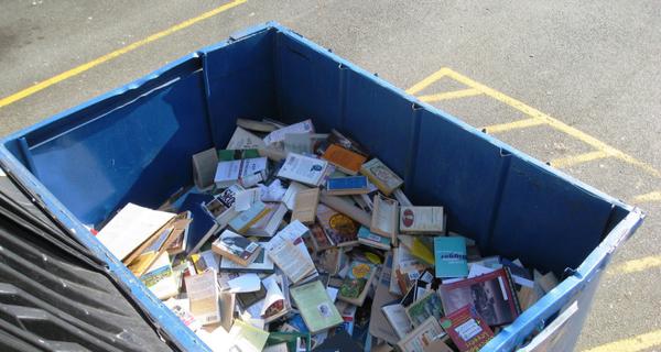 MENTORMinnesota's tweet image. MT @KidsServe2003: “Lord of the Books” rescued 20K books for #kids lacking #libraryaccess: bit.ly/1KrSUge