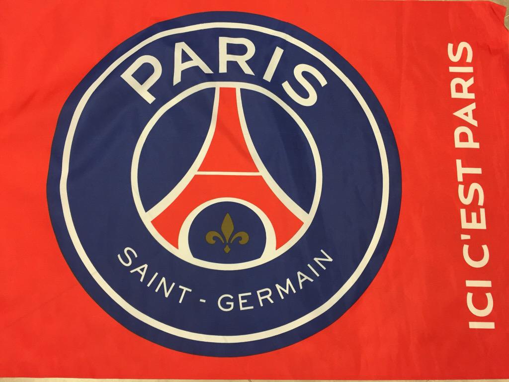 AllBurotic's tweet photo. @AllBurotic: @PSG / Guingamp ce soir au #ParcDesPrinces : Allez Paris!!! http://t.co/7xsJV8EE3a
