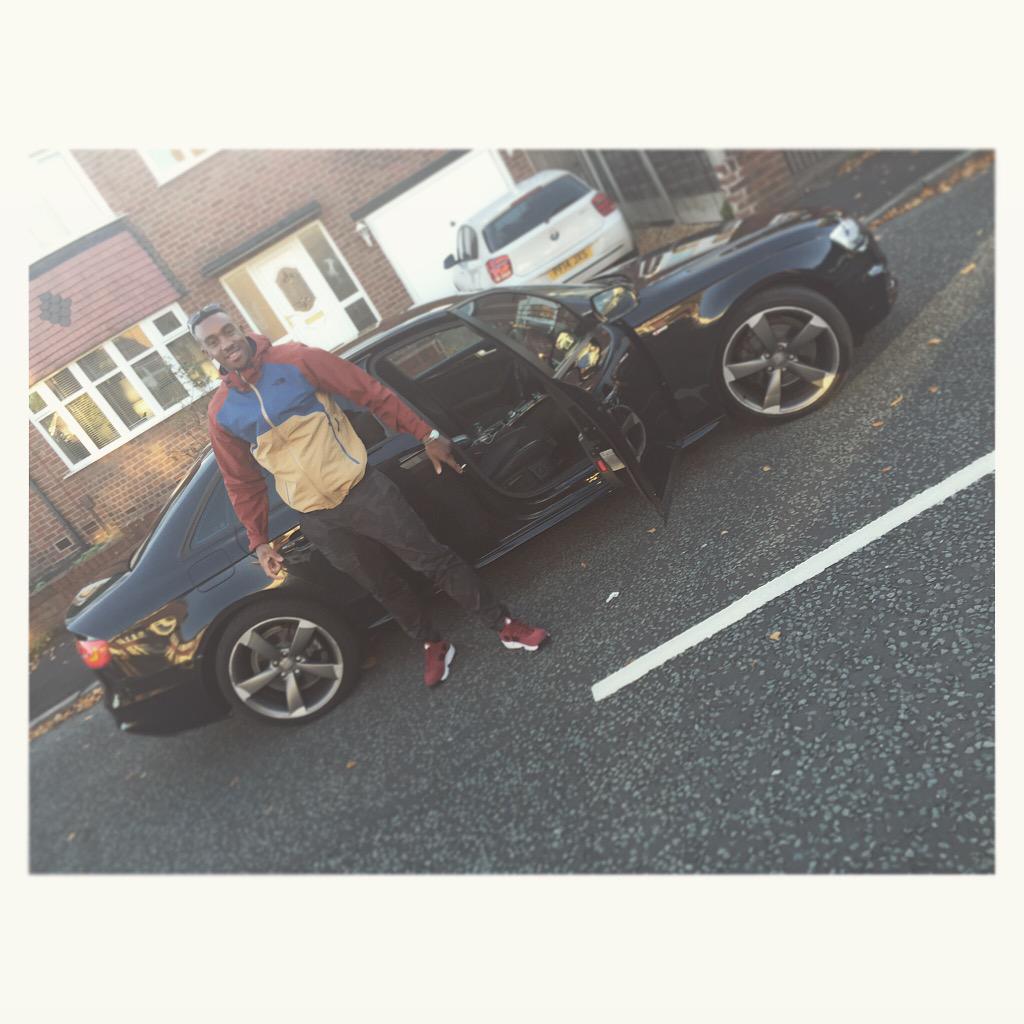 TheBugzyMalone's tweet photo. Had to bring out the new #Segway ✌🏾️😂 http://t.co/mWTr6Us1VL
