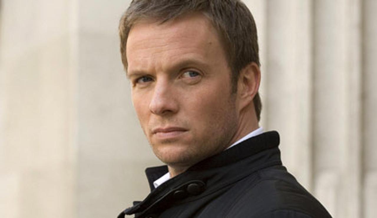 Happy birthday to Rupert Penry-Jones!! He turns 45 today. Check out 5 binge-worthy roles:  