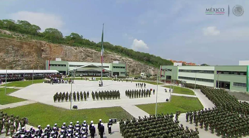 EPN inaugura instalaciones de Campo Militar de Morelos - CPhvR_yW8AE2GkB