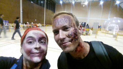 beatrizramirezm's tweet photo. @RealityExperien mi #compizombie @yeraymm lo que han unido los zombies... @SurvivalZombie_ http://t.co/9nVrllDJkr