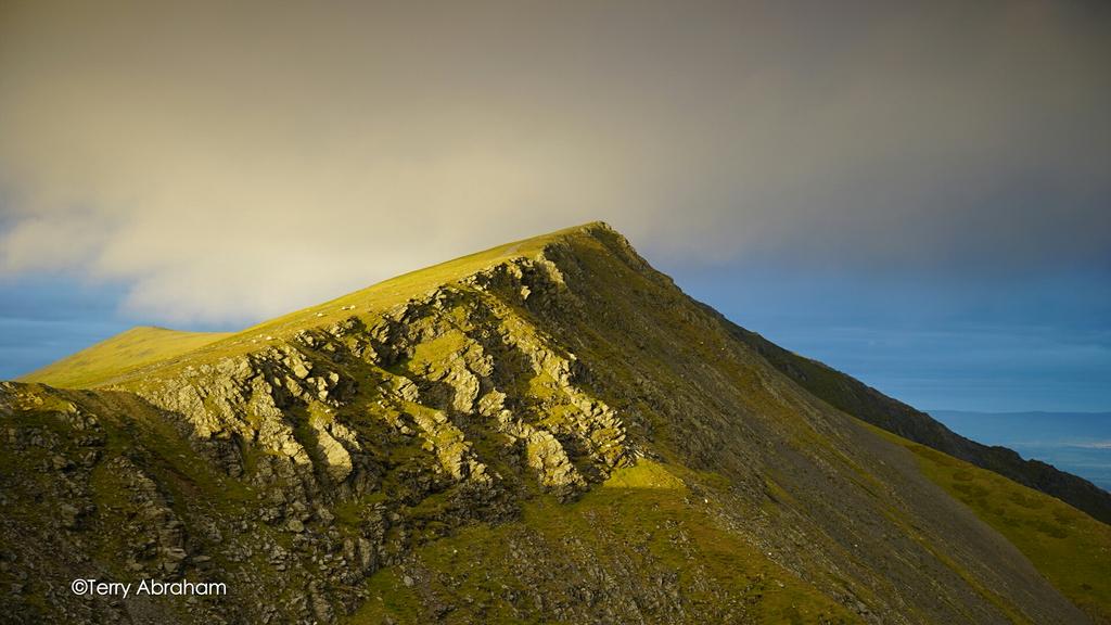 terrybnd's tweet photo. Last light on top of Gategill Fell, Blencathra this evening #lakedistrict http://t.co/pFyP3a9EeP